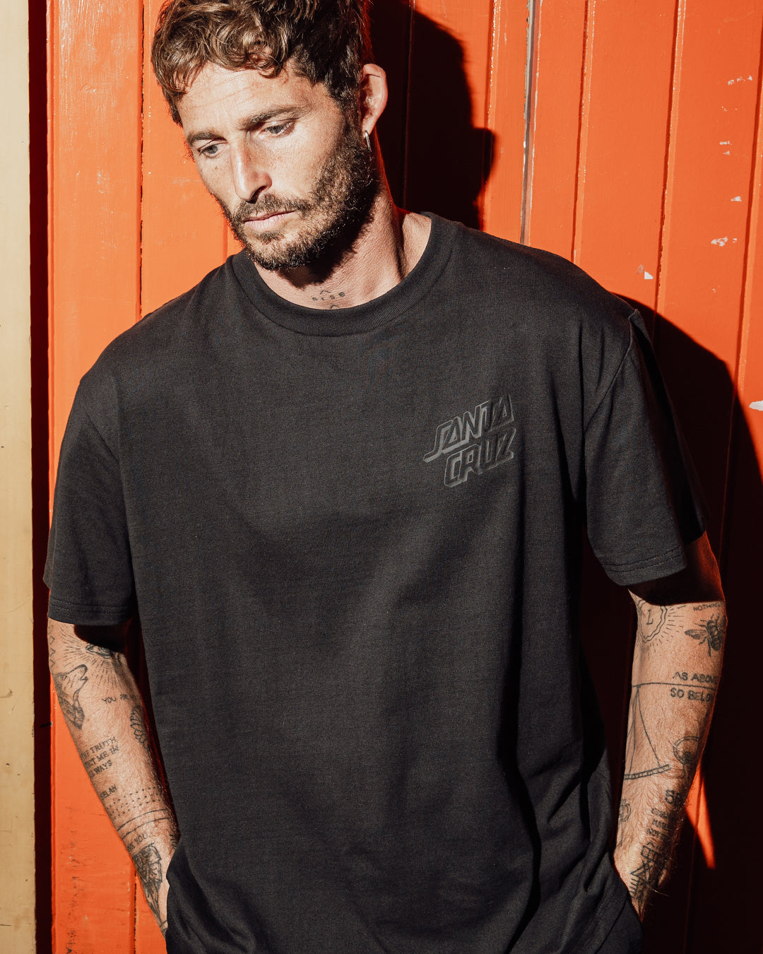 Multi Logo Descent Men's Box Fit T-shirt Off Black