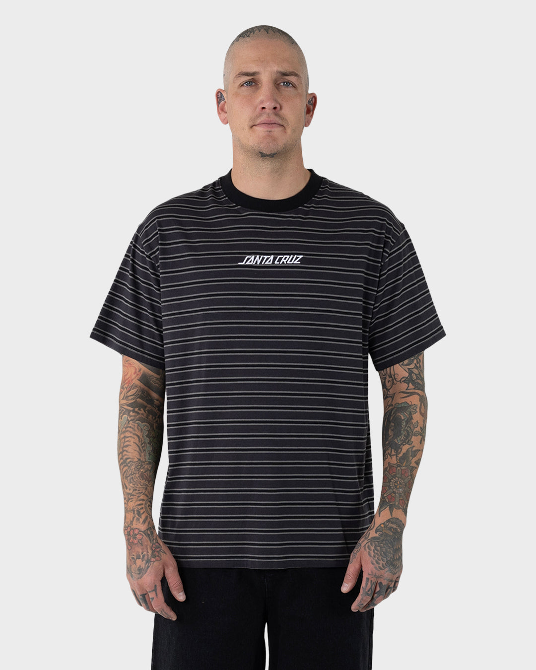 Solid Strip Tunnel Men's Box Fit T-shirt Off Black Stripe